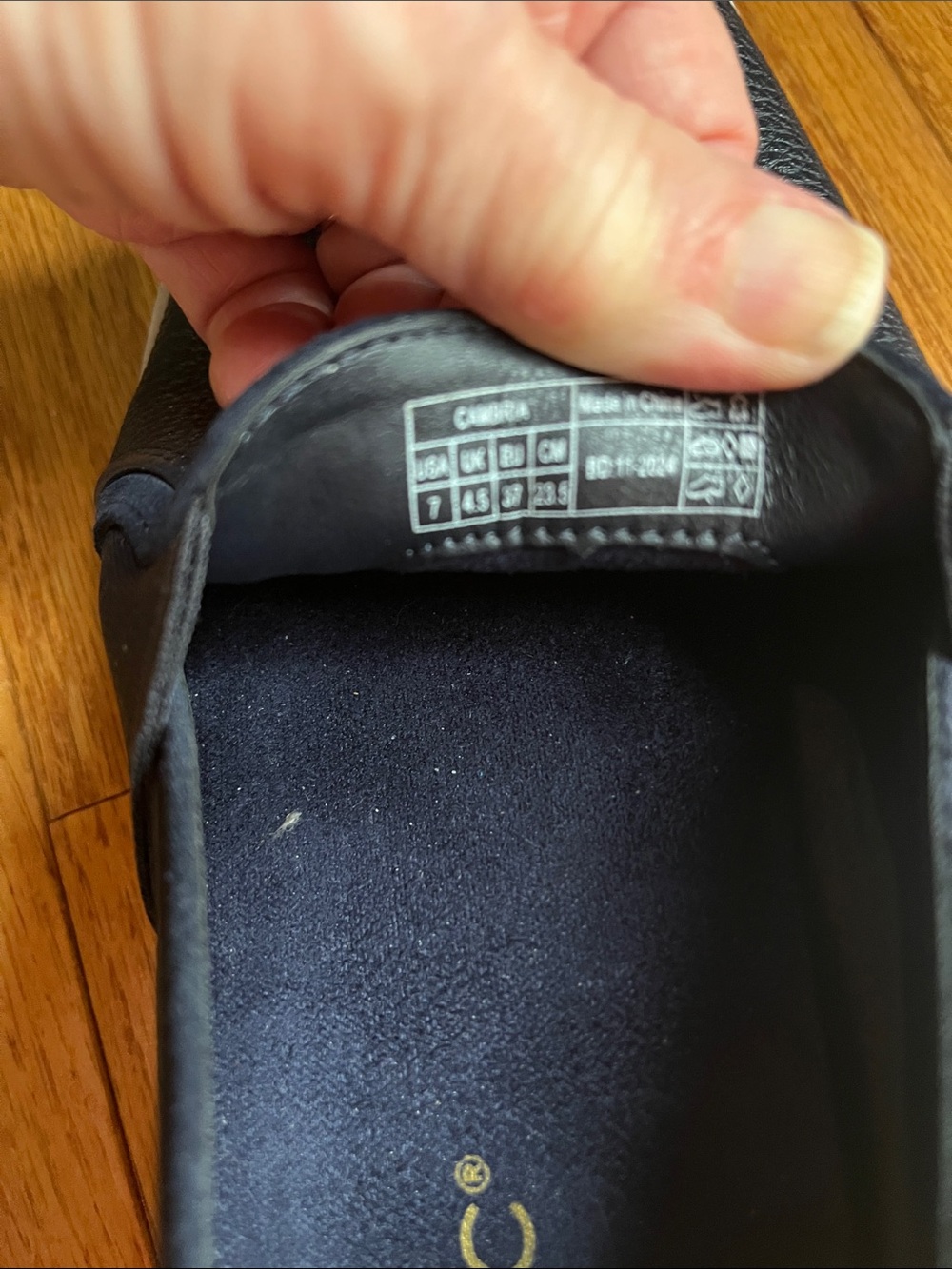 Vionic Women’s Slip On Loafers - Picture 4 of 5